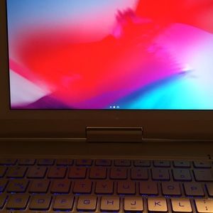 Meet your Posher, Robin